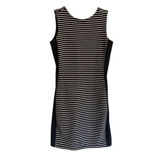 Athleta Black White Stripe Bodycon Dress Size S Mala Stretch Sleeveless Scoop
